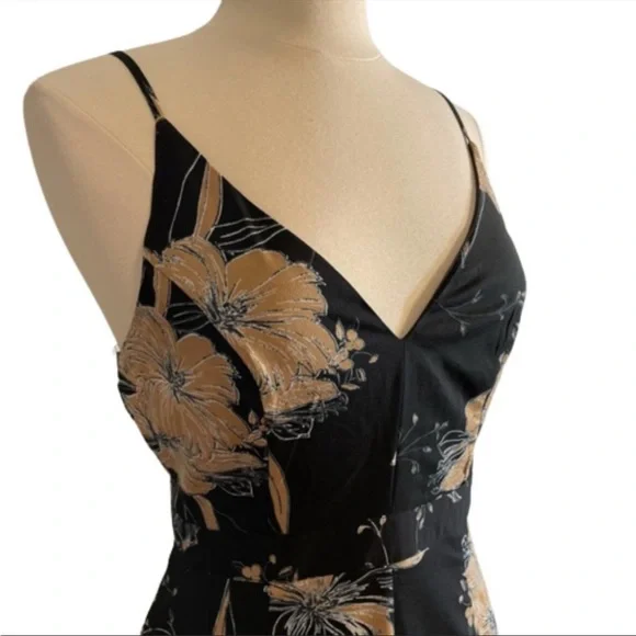 Lulu’s High Low Black Floral Dress Sold Out - Picture 6 of 6